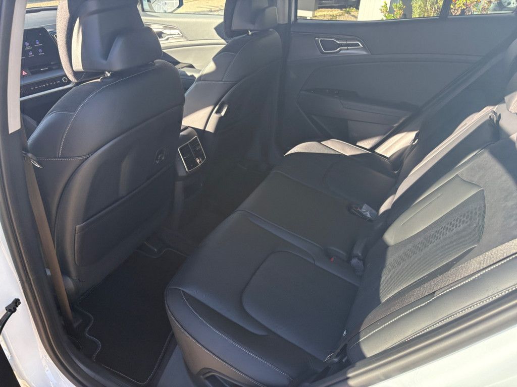 Fahrzeugabbildung Kia Sportage 1.6 T-GDI Plug-in Hybrid Plug&Ride 4WD