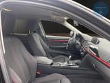 BMW 330 i Touring Sport Line HUD LED Keyless Kamera - BMW 330: Sport 330i
