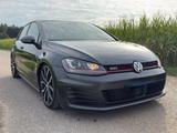 Volkswagen Golf 2.0 TSI DSG BMT GTI Performance GTI Per... - : Grau, Panorama-Dach, Limousine