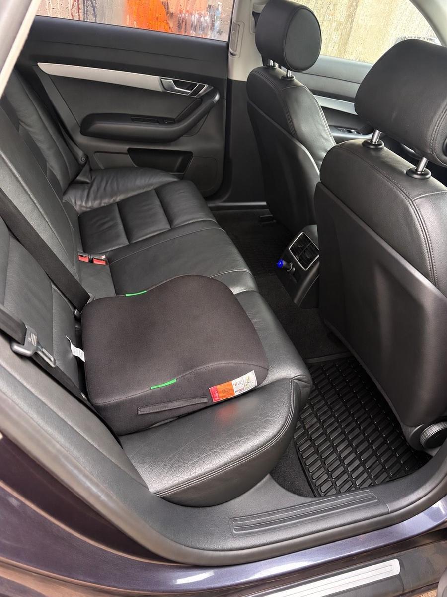 Audi Quattro 2006 — interior