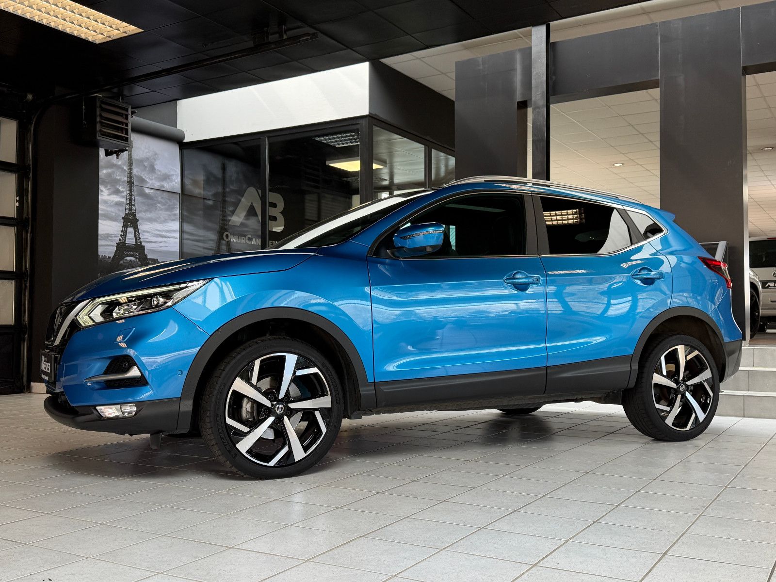Fahrzeugabbildung Nissan Qashqai Tekna /GLASDACH/360°/MEMORY/NAVI