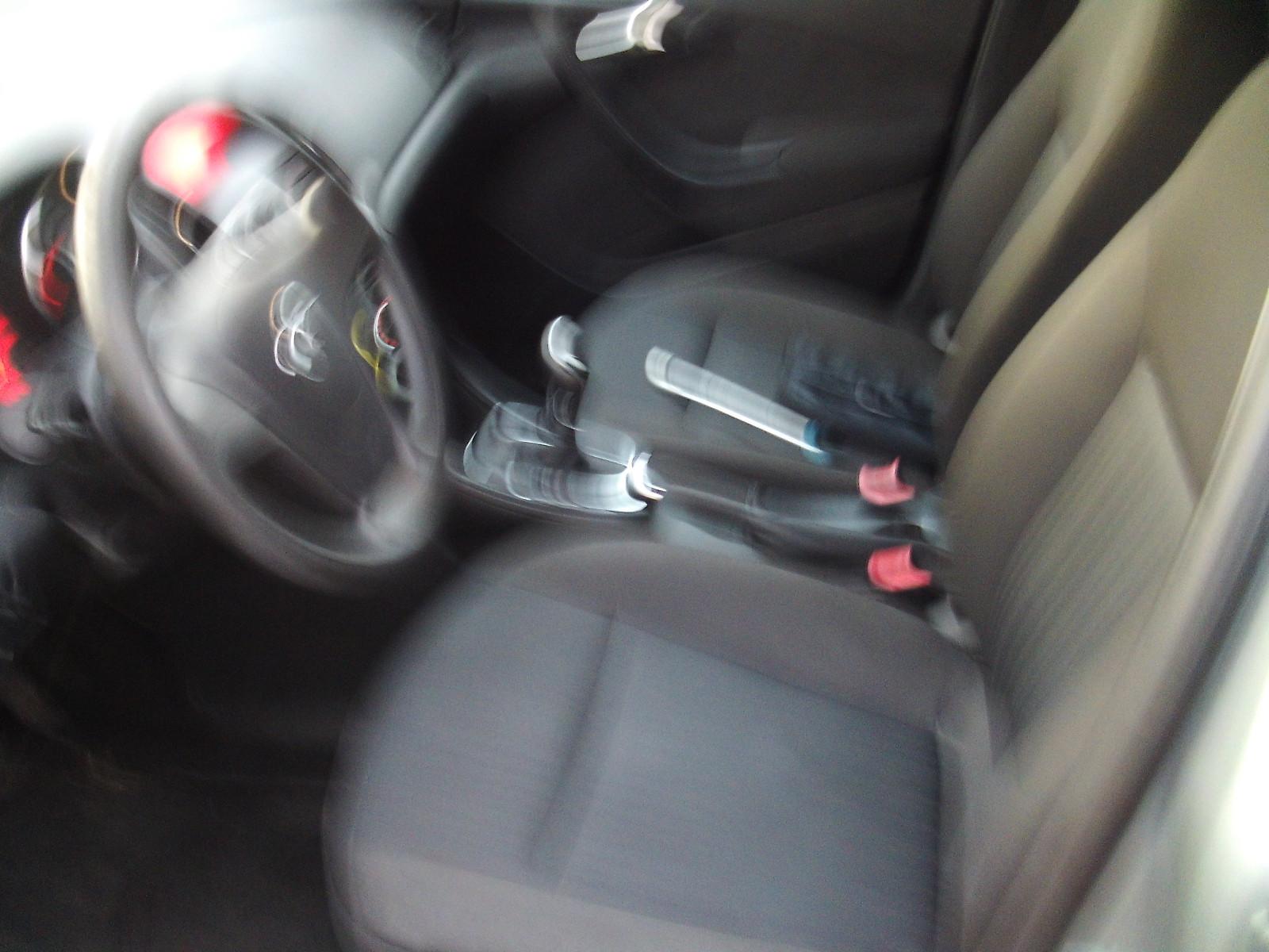 Opel Astra 2011 — photo 5