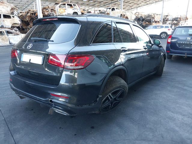 Mercedes-Benz GLC (X253) 300D AMG LINE 4MATI