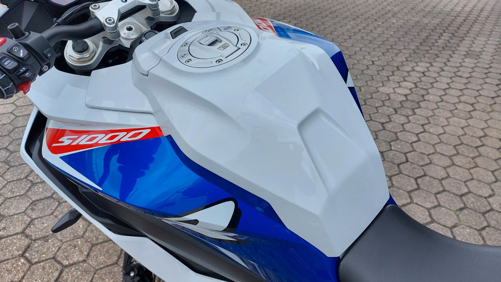 Fahrzeugabbildung BMW S 1000 XR   Style Sport  Neuzustand  Zubehör