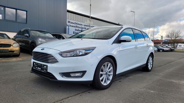 Ford Focus Turnier Titanium/SHZ/Kamera/Navi