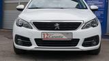 Peugeot 308 Active Automatik Navi PDC Klima DAB - Peugeot 308 mit Benzin-Antrieb: Limousine, Automatik