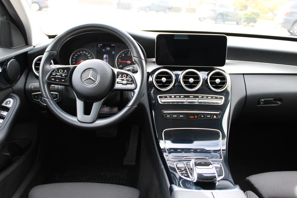 MERCEDES-BENZ C 220 d T LED AUT SHZ KAM NAVI PDC