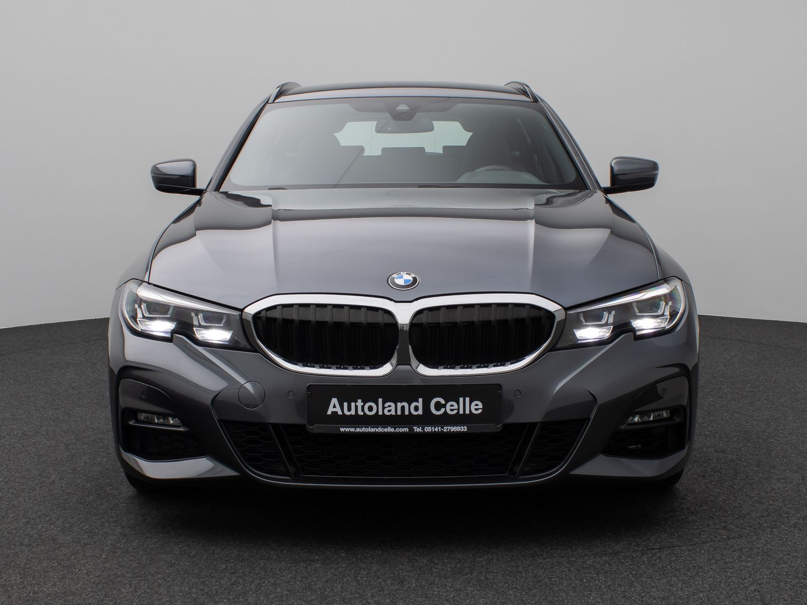 Fahrzeugabbildung BMW 330d M Sport HiFi Lenkradheiz AHK Komfort 18Zoll