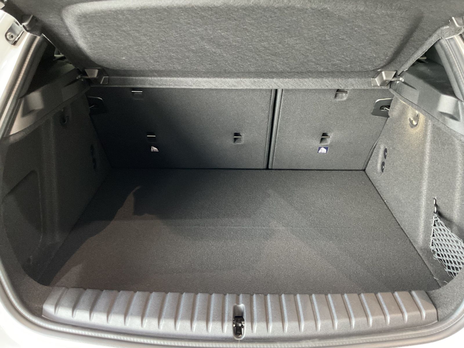 Fahrzeugeinzelansicht 14 Fahrzeugabbildung BMW 120 |Komfortzug. |AHK |elektr. Heckklappe DAB