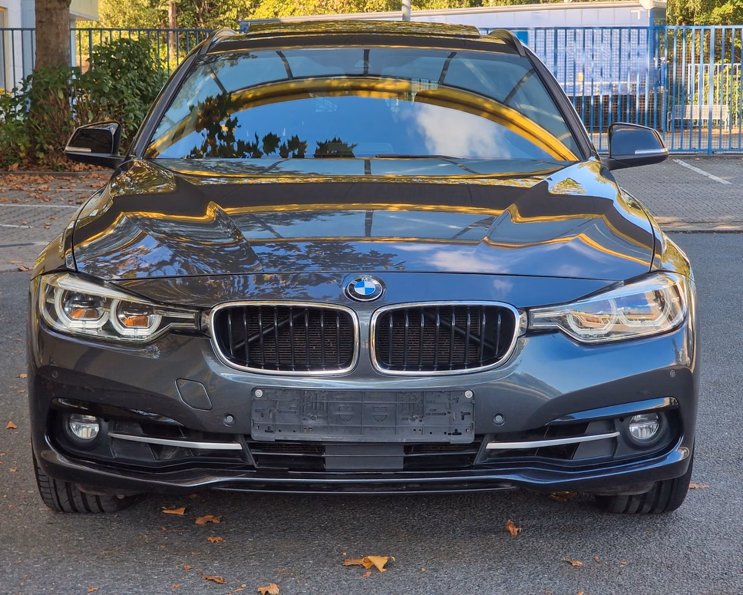 BMW 330 i SPORT LINE*PANORAMA*HEAD UP*AUT*GARANTIE*