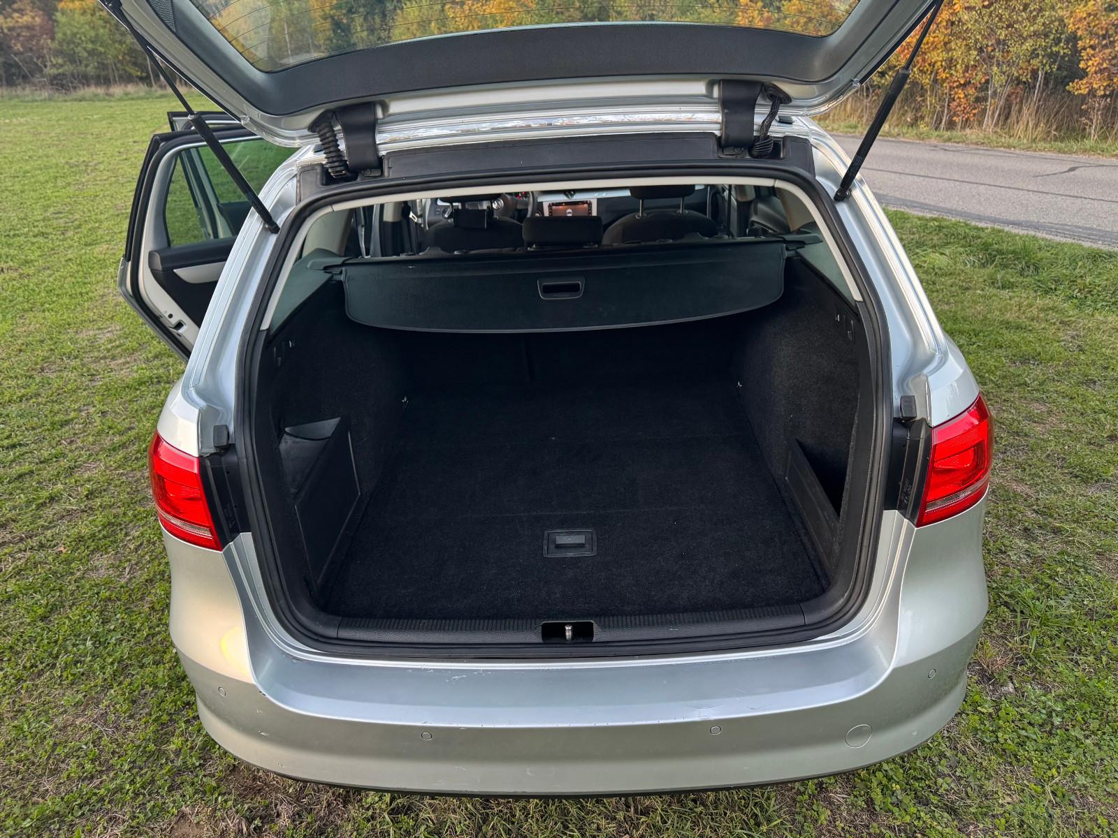 Volkswagen Passat 2012 — двигун 1.968 cm³, 140 HP (103kW)