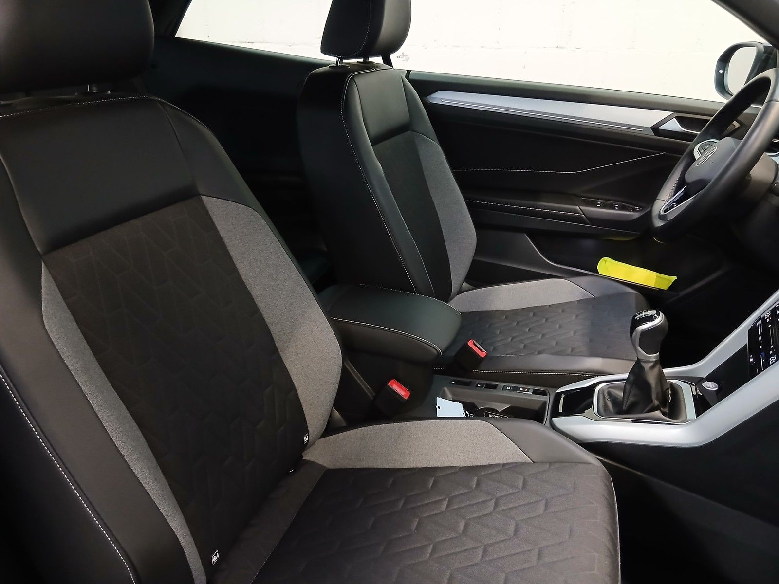 Fahrzeugabbildung Volkswagen T-Roc Cabrio Goal +ACC+LED+Travel-Ass.+Park-Ass.