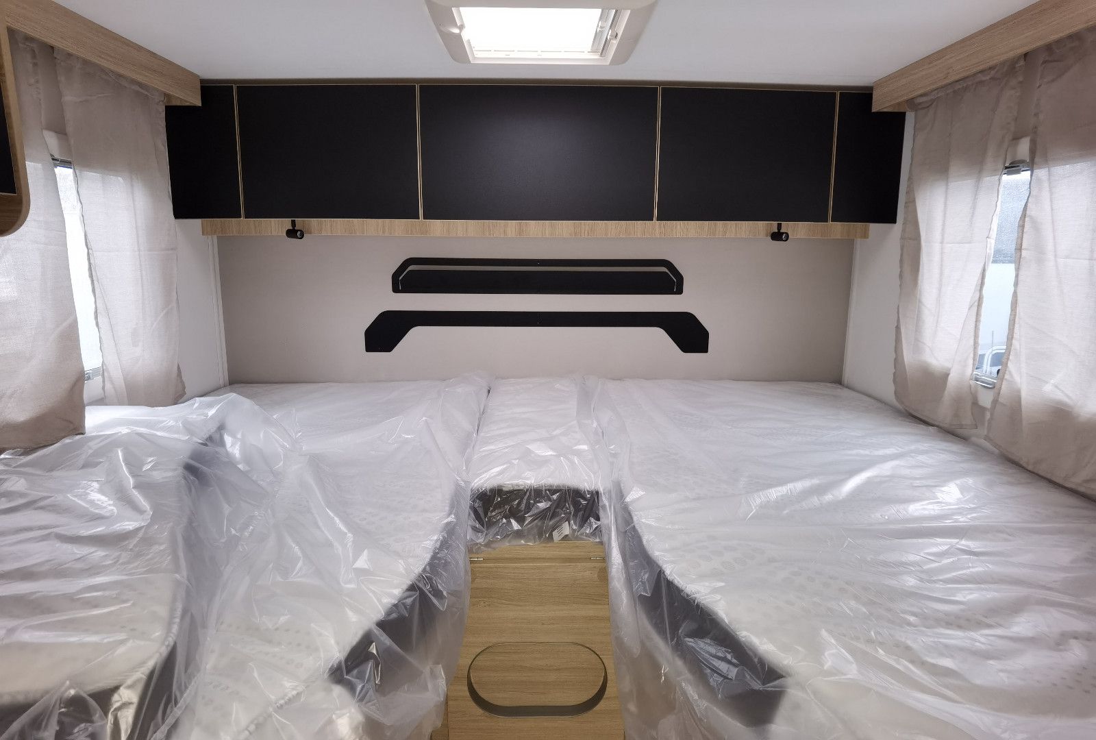 Fahrzeugabbildung Challenger 337 Etape Edition