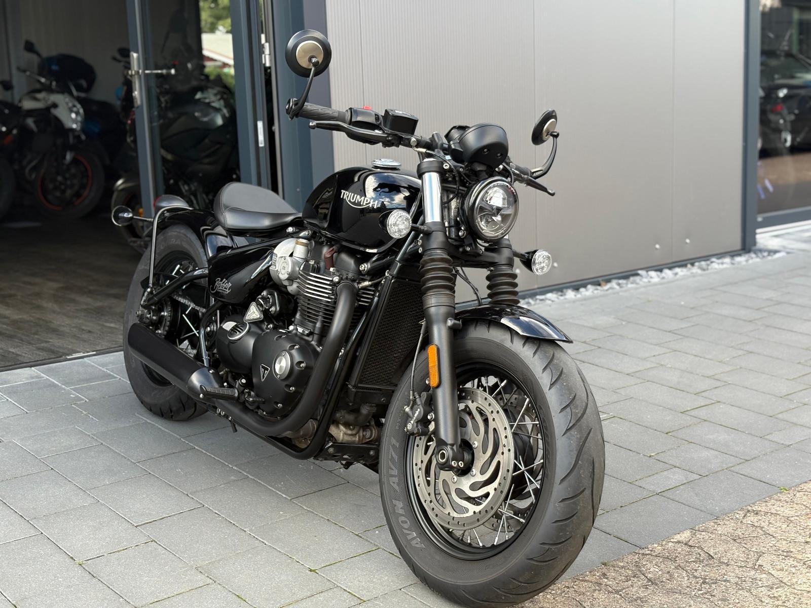 Triumph Bonneville Bobber Black 1200 2.Hand*Top Zustand*
