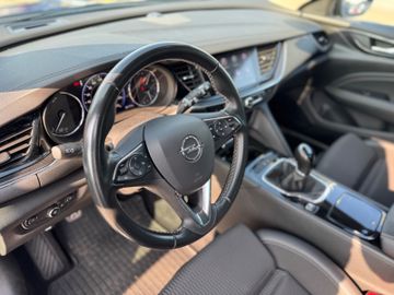 Opel Insignia - 12