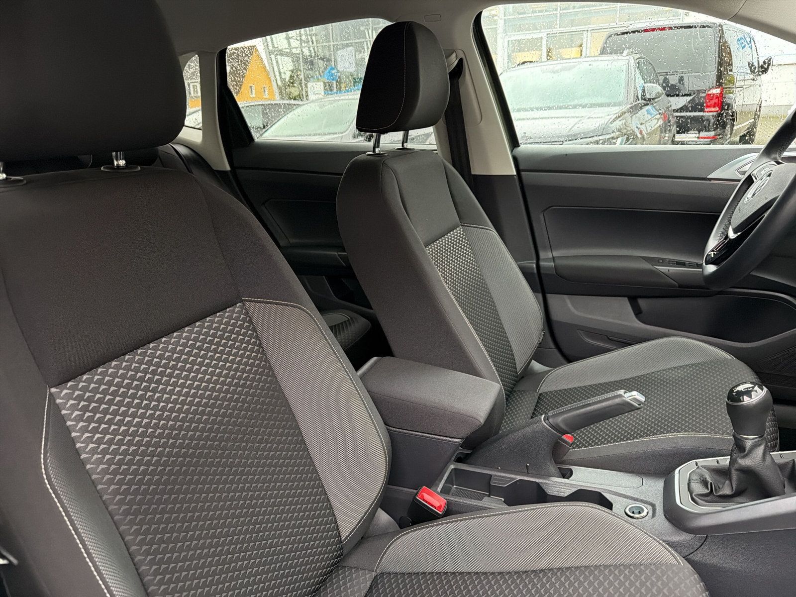 Polo Active TSi Sitzh Apple car Play EPC v.