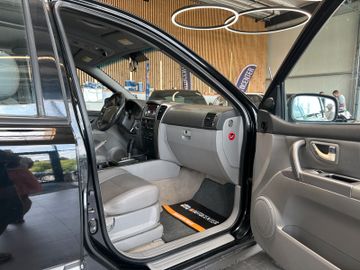 MYAUTOCENTER – Gebraucht- und Jahreswagen mit Werkstattservice in Pfaffenhofen Kia Sorento 2.5 *Adpv-Fahrwerk*Tempo*Klimaauto*SitzH