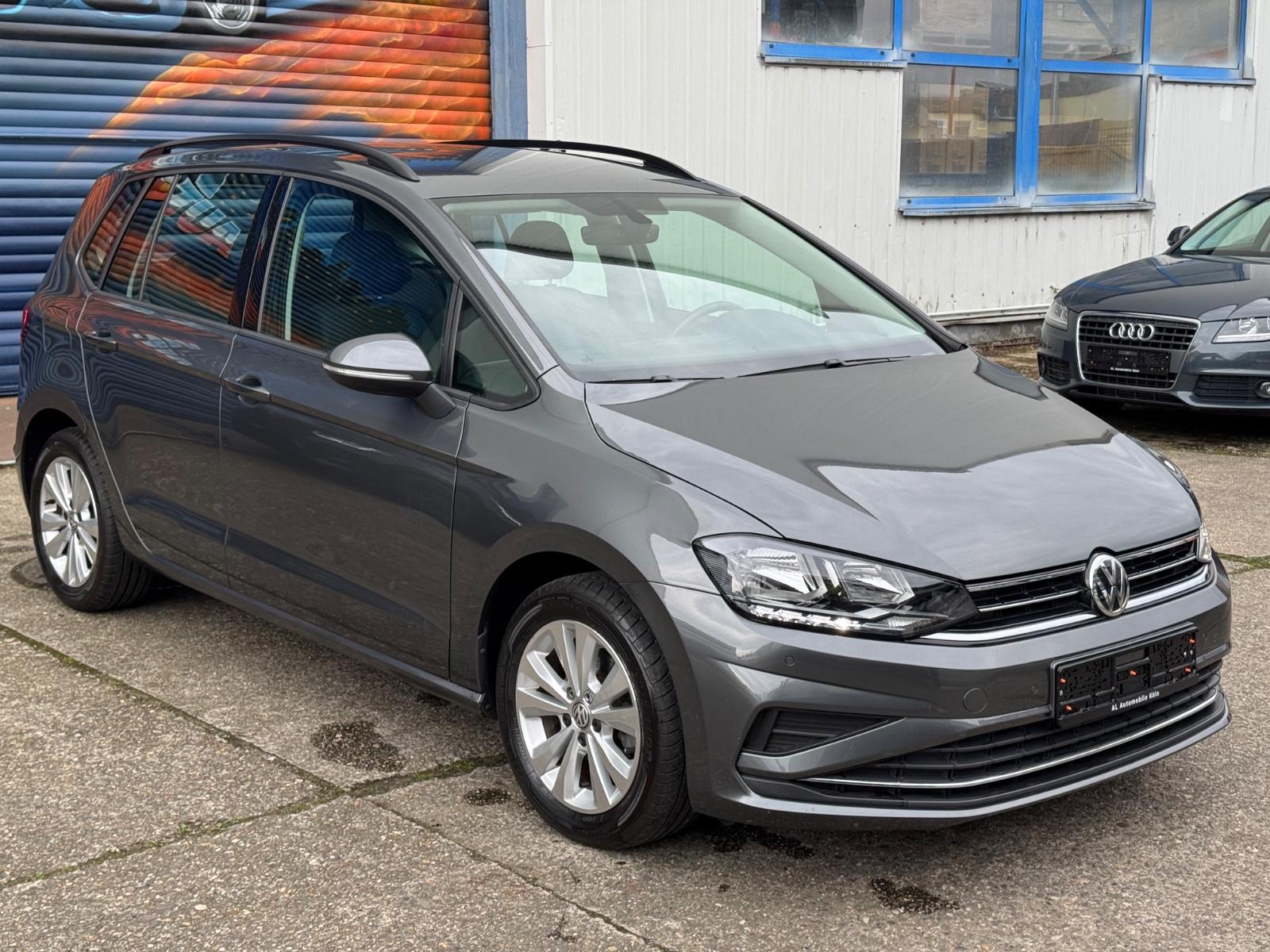 Volkswagen Golf Sportsvan/ACC/Massage/CarPlay