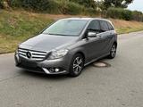 Mercedes-Benz B Klasse 200 CDI - Mercedes-Benz E-Klasse: Kleinwagen