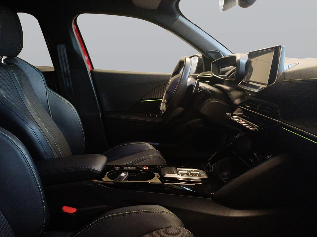 Peugeot 2008 Neuer 2008 GT PureTech 130 EAT8
