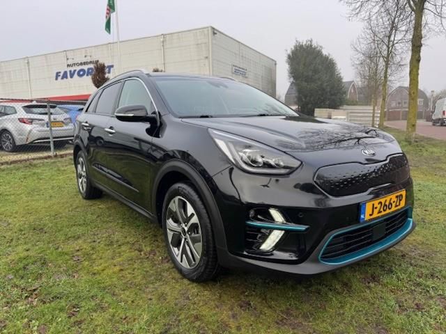 Kia Niro E-NIRO EXECUTIVELINE 64KWH 3FASE/WARMTEPOMP