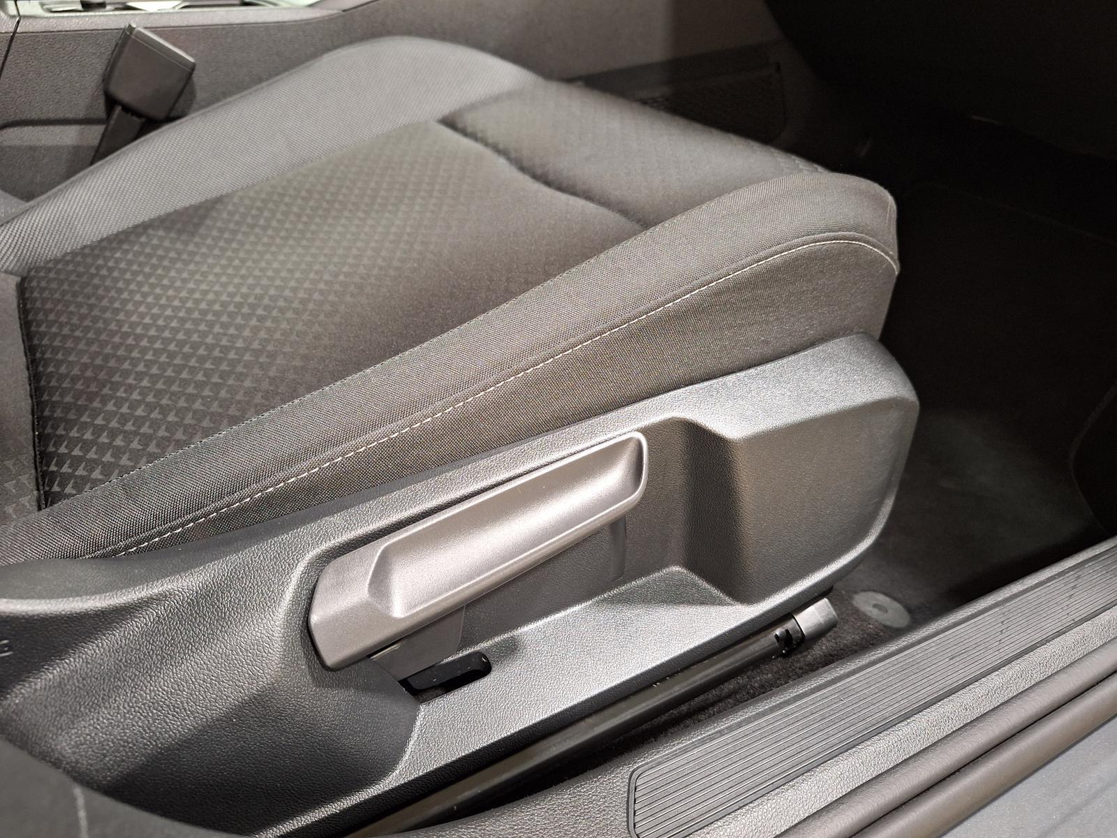 Volkswagen Golf 1.5 TSI Active IQ-Drive Standhzg. 5 J.Garan, миниатюра 11