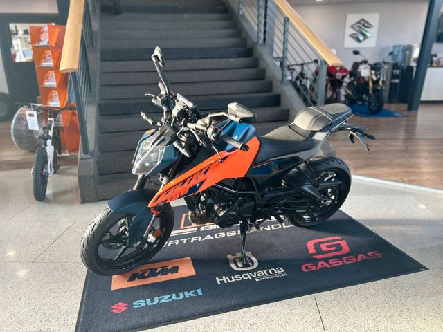 KTM 125 Duke *nur 1665 Kilometer*