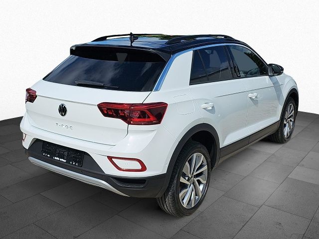 Fahrzeugabbildung Volkswagen T-Roc MOVE 1,5 TSI DSG BEATS AHK STHZG KAMERA NA