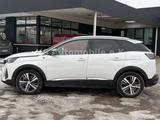 Peugeot 3008 Hybrid 225 Roadtrip - Peugeot 3008: Roadtrip