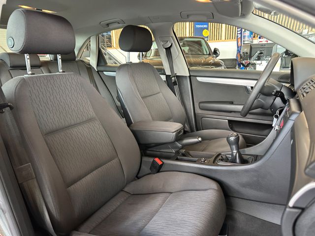 Audi A4 Lim. *TEMPOMAT*KLIMAAUTOMATIK*SitzHZ*