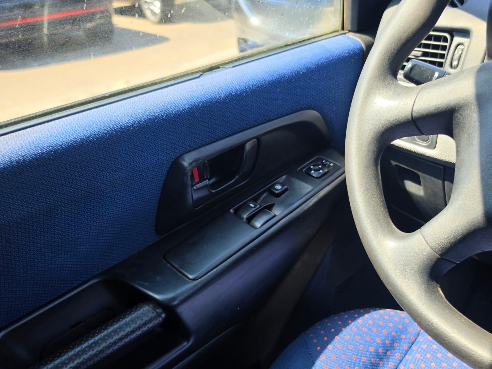 Mitsubishi Pajero Pinin 1.8 | 114 ch | BVM | Attelage fixe | Climatisation | Jantes alliage | Contrôle technique neuf