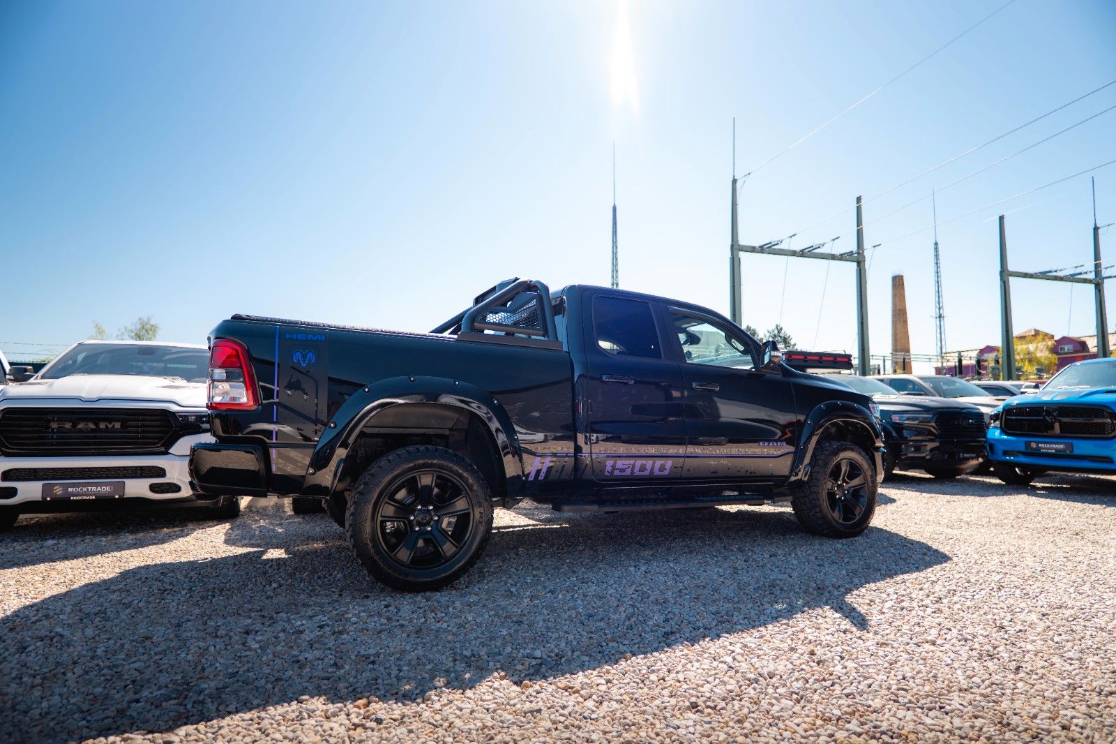 Fahrzeugabbildung Dodge RAM 5.7 V8 HEMI 4x4 LIMITED NightOffroad LONGBED