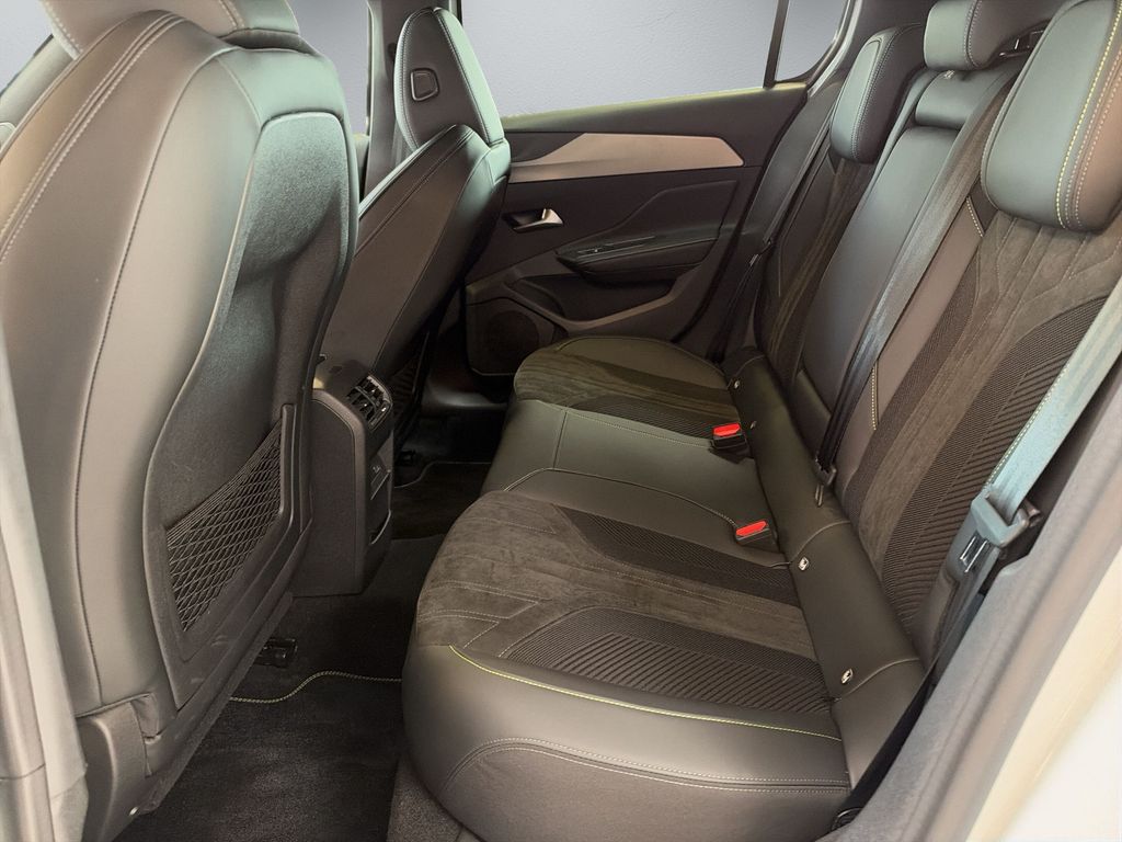 Peugeot 308 100% Elektro -GT-Lenkradh-Sitzh-Pannodach – Bild 12 von 16