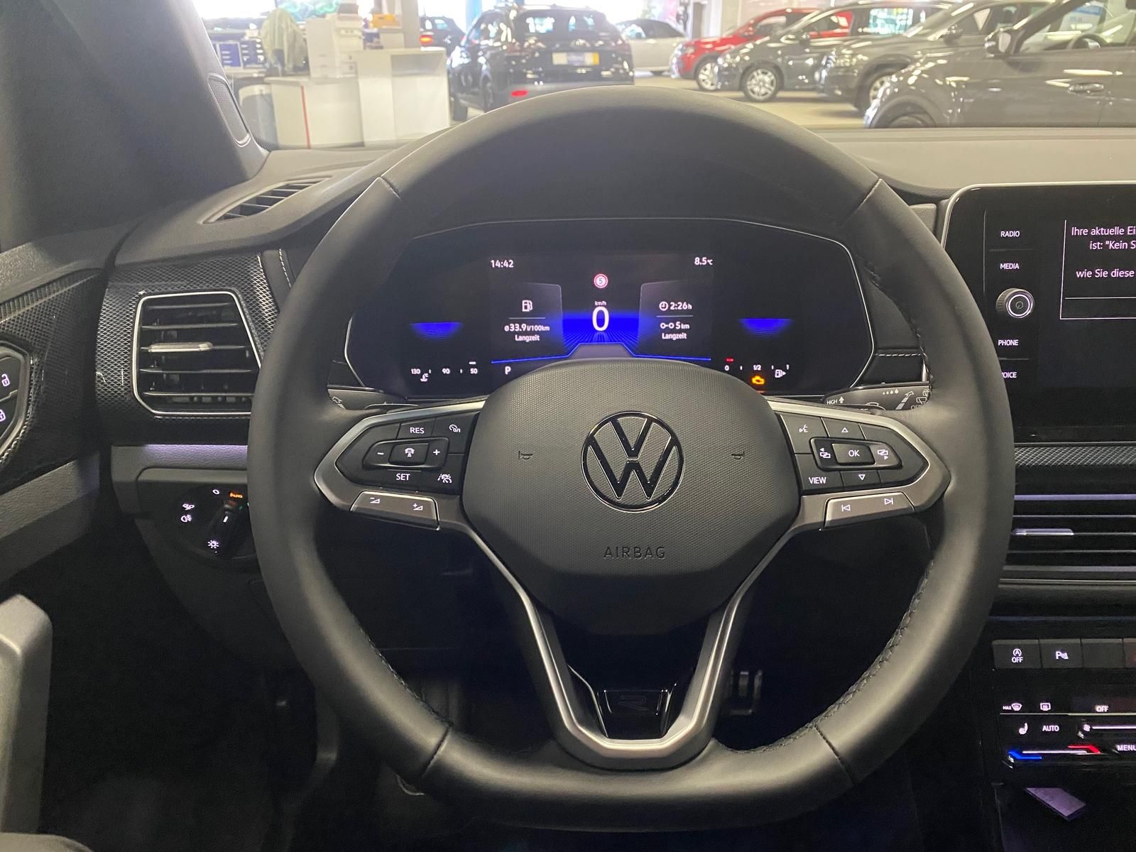 Fahrzeugabbildung Volkswagen T-Cross 1.5 TSI DSG BLACK STYLE R-Line+AHK+ACC++