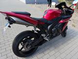 Yamaha YZF-R1 (RN12) - YAMAHA RN12 R1