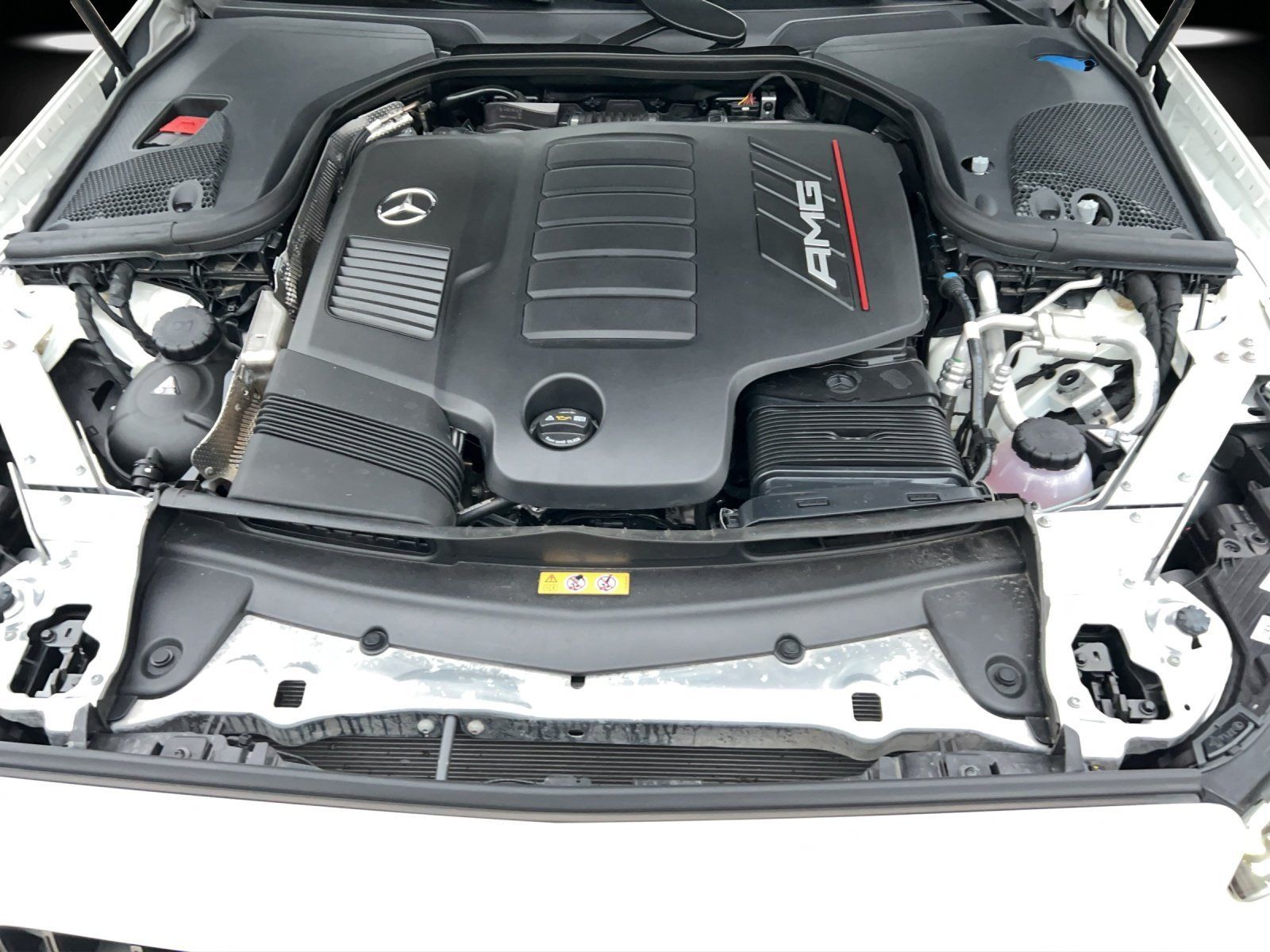 Fahrzeugabbildung Mercedes-Benz E 53 AMG T DISTRO Perf.AGA Driver's Standhz Pano