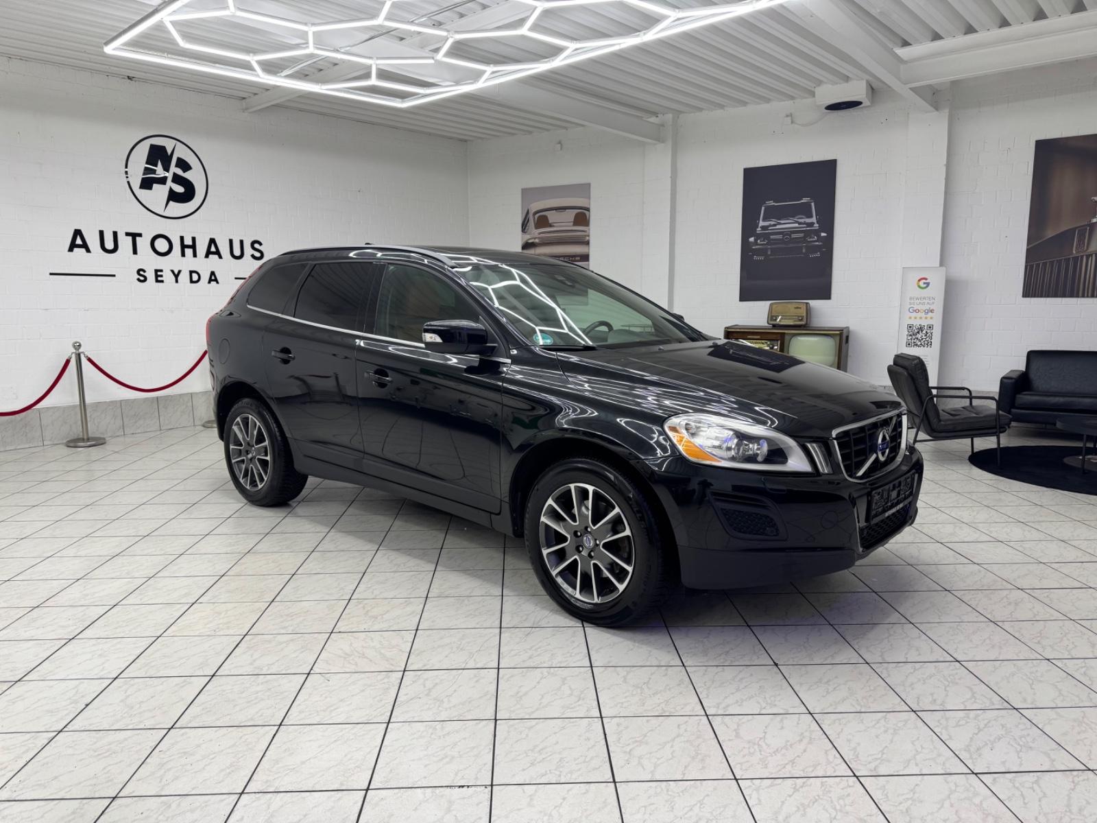 Volvo XC 60 Edition PRO 2WD *LEDER*AUTOMATIK*PANO*