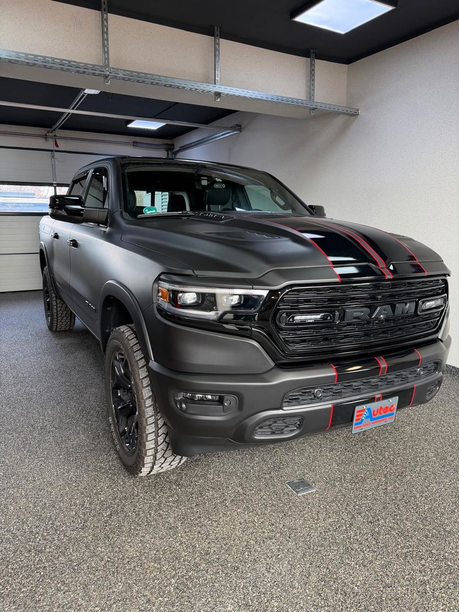 Fahrzeugabbildung Dodge LIMITED NIGHT ED. HEAD UP-LIFT-TAILGATE-PRINS