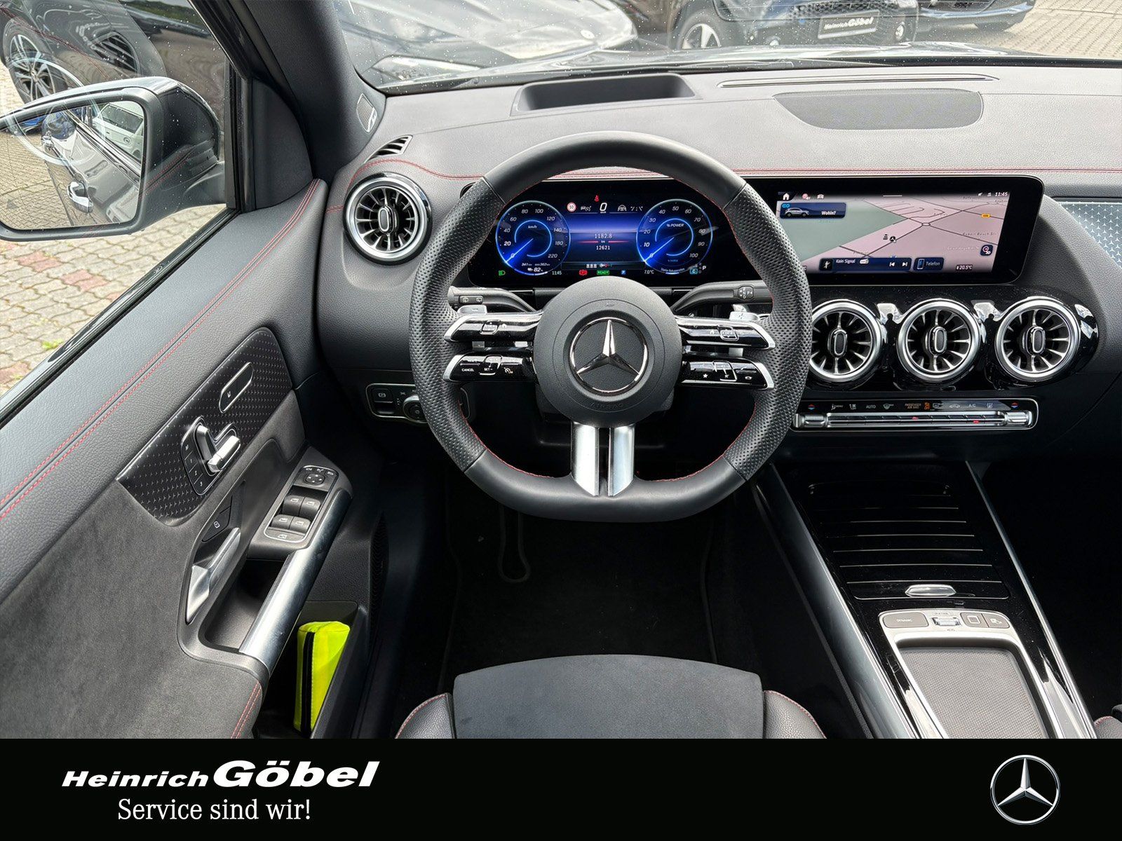 Fahrzeugabbildung Mercedes-Benz EQA 350 4M AMG*PANO*360°*BURMESTER*HEAD-UP*TOTWI
