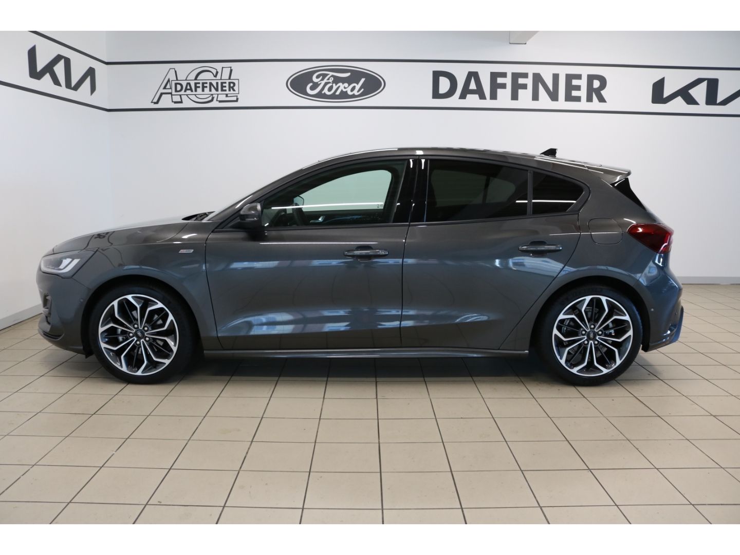 Fahrzeugabbildung Ford Focus ST-Line X Fahrerassistenzpaket Panoramadac