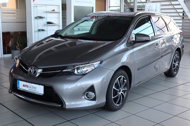 Toyota Auris Touring Sports Life+ Navi Kamera Sitzhzg.