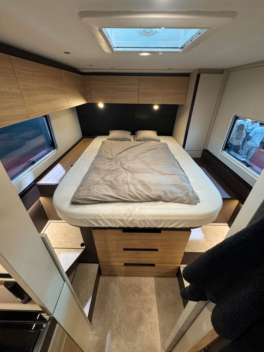 Fahrzeugabbildung Bürstner Signature SFT 7.5 NEUHEIT MODELL 2026!