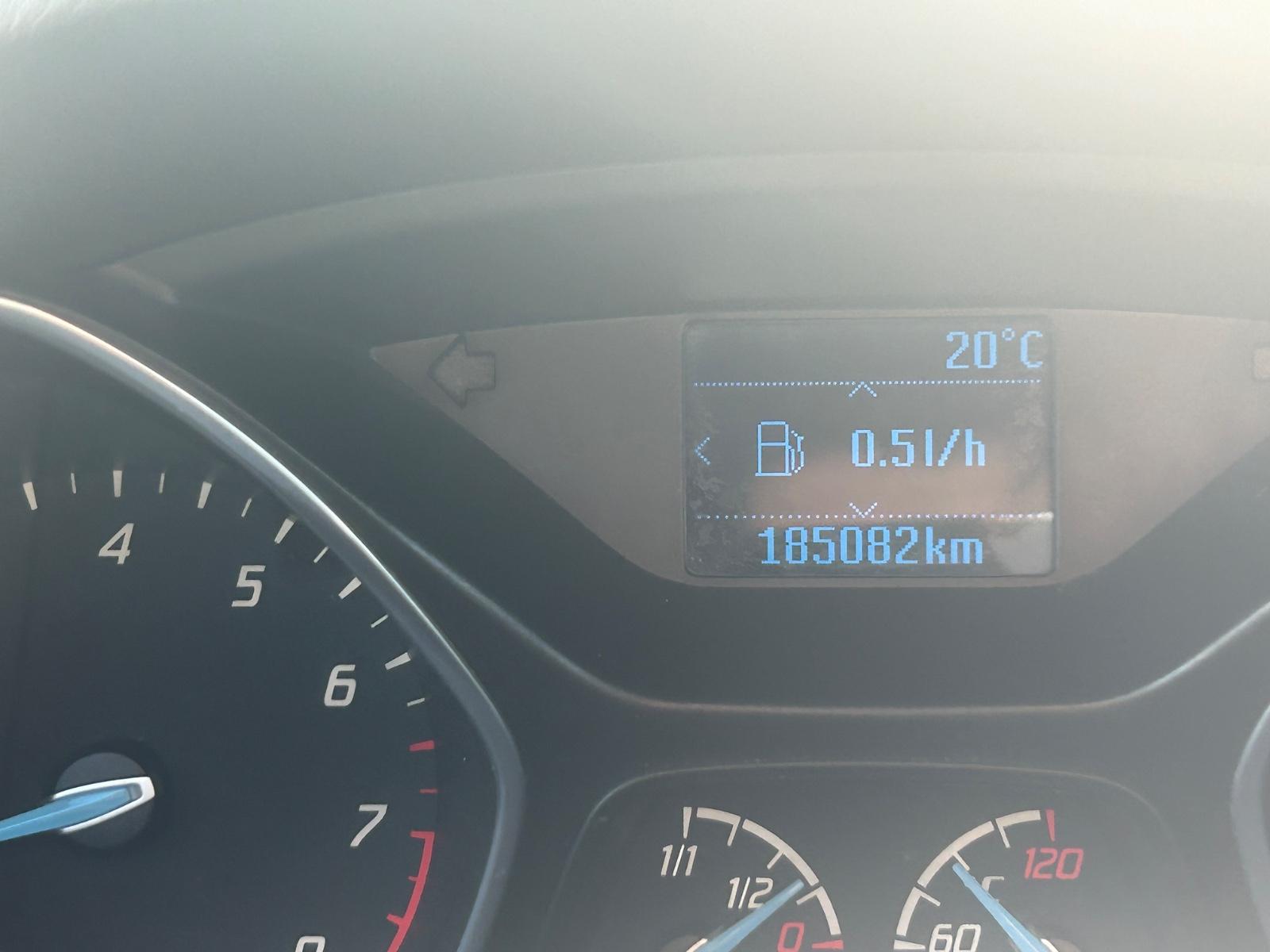 Ford Focus 2013 — photo 14