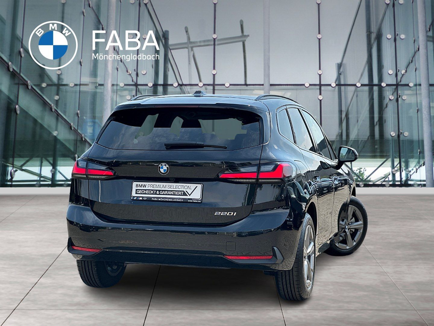 BMW 220 Active Tourer - Bild 2