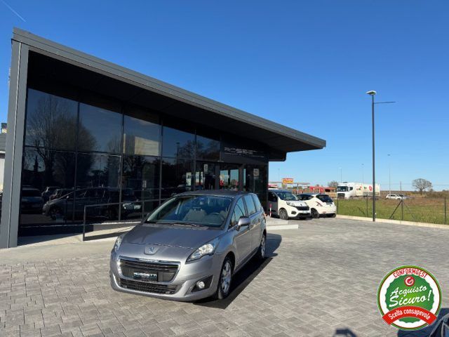 Peugeot PEUGEOT 5008 1.6 HDi 7 POSTI