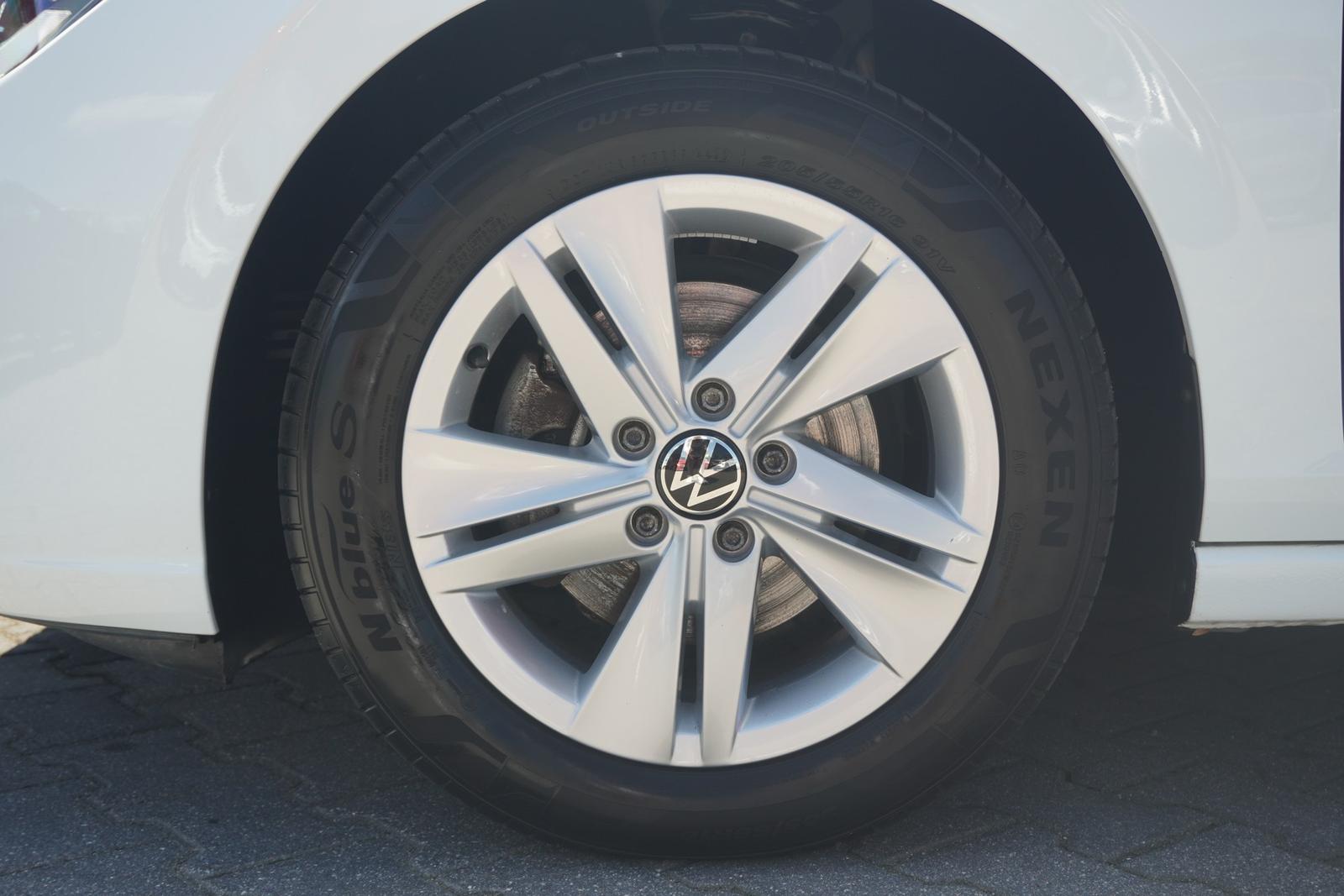 Volkswagen Golf VIII Variant Life eTSI DSG LED Navi ACC, миниатюра 10