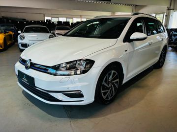 Volkswagen Golf - 2