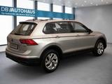 Volkswagen Tiguan Life 2.0 TDI DSG 4MOTION Navi AHK Sitzhz - Volkswagen Tiguan mit Diesel-Antrieb: Allradantrieb