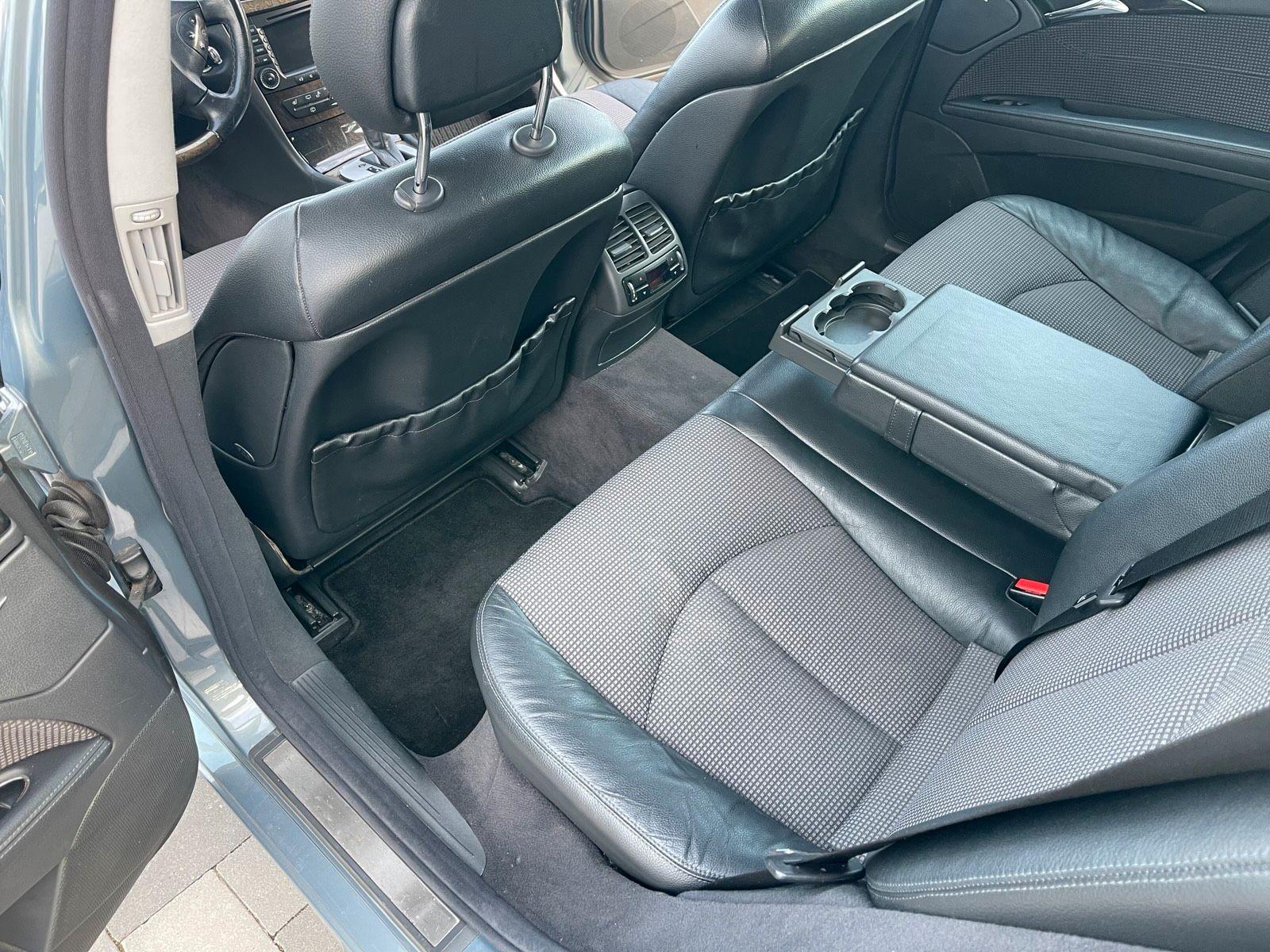 Mercedes-Benz 220 2004 — photo 7