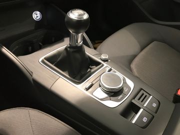 Audi A3 Sportback 2.0TDI NAV PDC APP XEN VIRTUAL